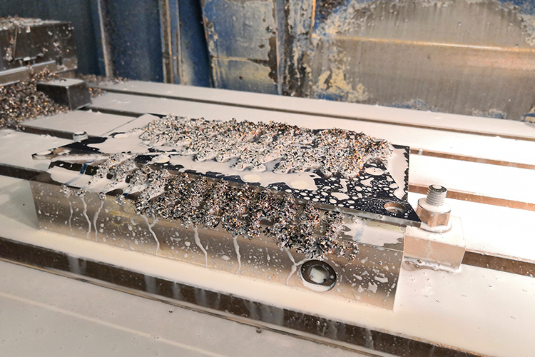 Zastosowanie uchwytu magnetycznego Neomill Compact